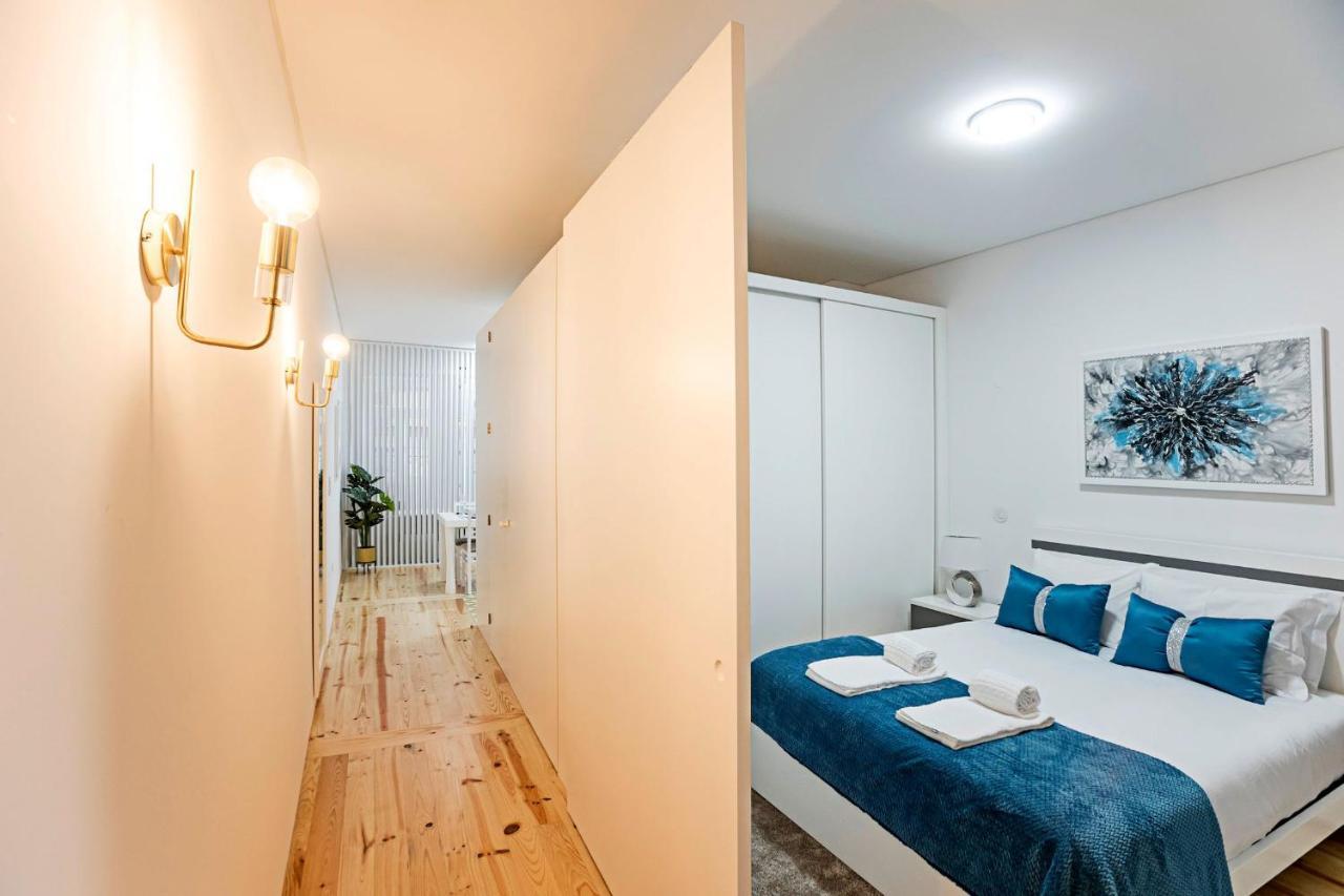 Loios 1Br Flat Downtown By Lovelystay OOporto Esterno foto