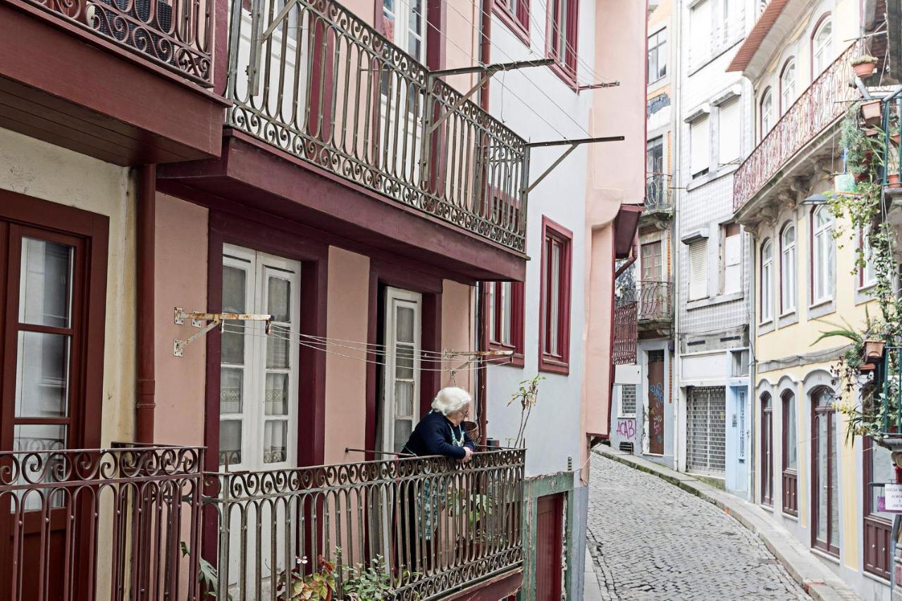Loios 1Br Flat Downtown By Lovelystay OOporto Esterno foto