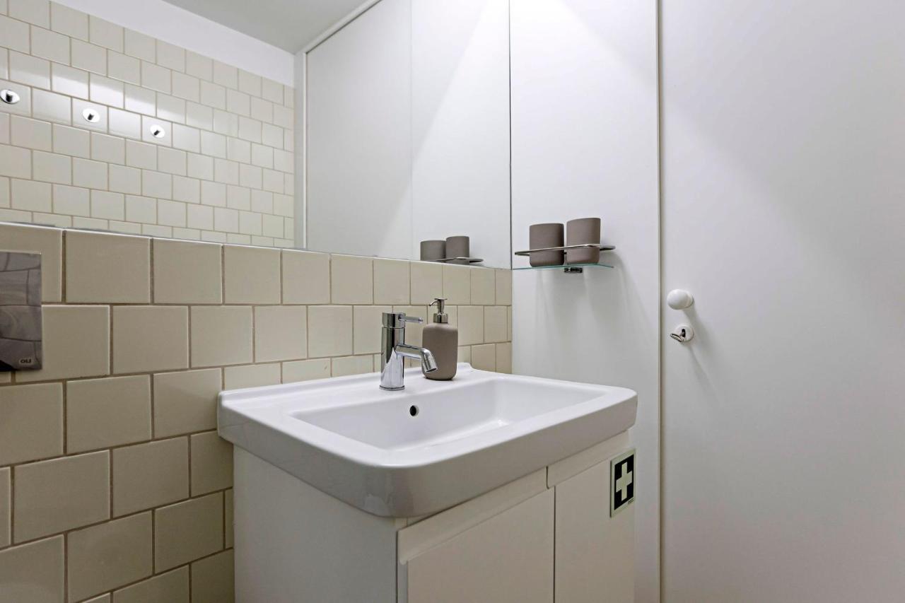 Loios 1Br Flat Downtown By Lovelystay OOporto Esterno foto