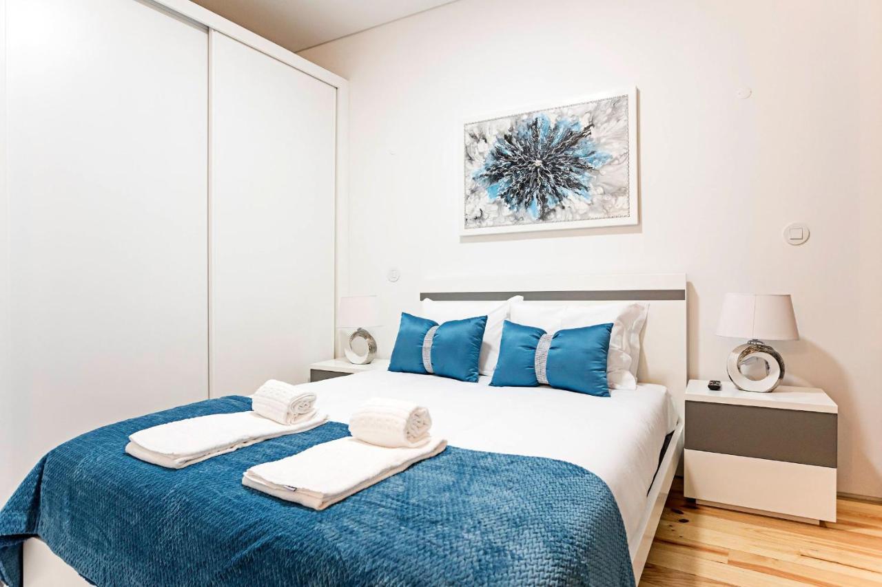 Loios 1Br Flat Downtown By Lovelystay OOporto Esterno foto